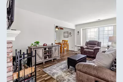 1056 Padre Dr 8, Salinas, CA 93901 - Photo 14