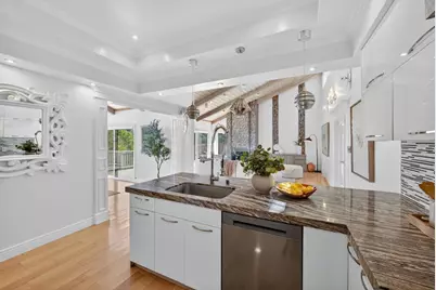 30 Bluebell Ln, Hillsborough, CA 94010 - Photo 10