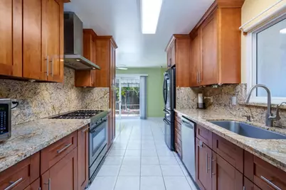 1014 W Homestead Rd, Sunnyvale, CA 94087 - Photo 6