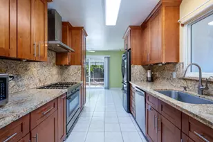 1014 W Homestead Rd, Sunnyvale, CA 94087 - Photo 6