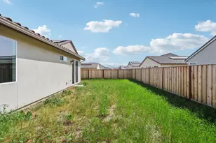 1871 Amaryllis Dr, Hollister, CA 95023 - Photo 34