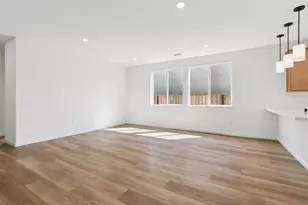 1871 Amaryllis Dr, Hollister, CA 95023 - Photo 8