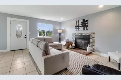 13183 Enid Dr, Waterford, CA 95386 - Photo 6