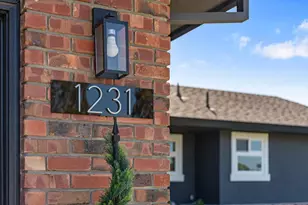 1231 Westward Dr, Hollister, CA 95023 - Photo 2