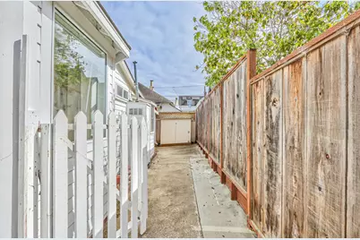515 13th St, Pacific Grove, CA 93950 - Photo 22