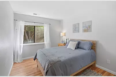 461 Dela Vina Ave 103, Monterey, CA 93940 - Photo 20