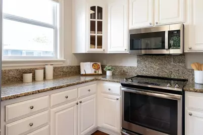 1237 Capuchino Ave 7, Burlingame, CA 94010 - Photo 12