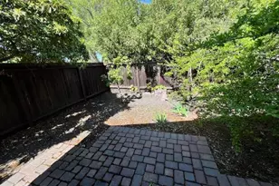 701 Christine Dr, Palo Alto, CA 94303 - Photo 28