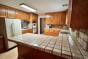 701 Christine Dr, Palo Alto, CA 94303 - Photo 10