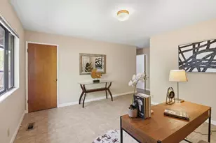 701 Christine Dr, Palo Alto, CA 94303 - Photo 30