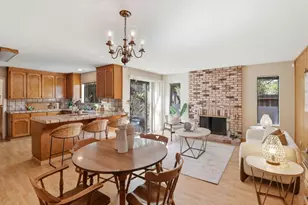 701 Christine Dr, Palo Alto, CA 94303 - Photo 16