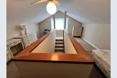 701 Christine Dr, Palo Alto, CA 94303 - Photo 26