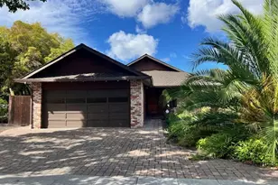 701 Christine Dr, Palo Alto, CA 94303 - Photo 1