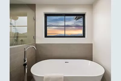 587 Creekside Ct, Half Moon Bay, CA 94019 - Photo 34