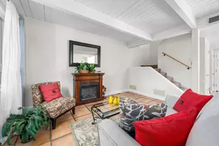 180 Dakota Ave D, Santa Cruz, CA 95060 - Photo 2