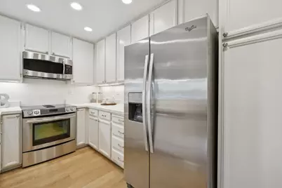 1016 Shoreline Dr, San Mateo, CA 94404 - Photo 22