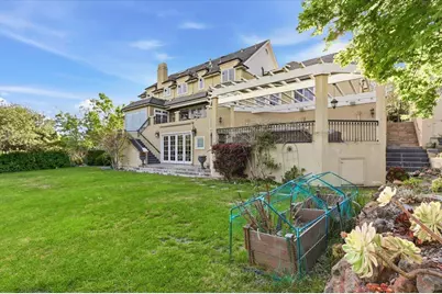 1215 Tournament Dr, Hillsborough, CA 94010 - Photo 176