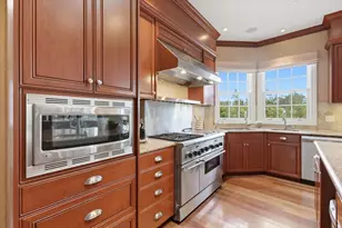 1215 Tournament Dr, Hillsborough, CA 94010 - Photo 58