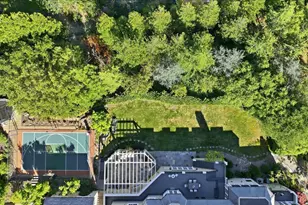 1215 Tournament Dr, Hillsborough, CA 94010 - Photo 196