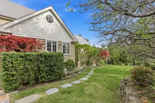 1215 Tournament Dr, Hillsborough, CA 94010 - Photo 172