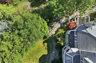 1215 Tournament Dr, Hillsborough, CA 94010 - Photo 194