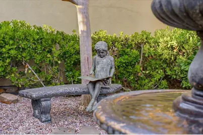 1215 Tournament Dr, Hillsborough, CA 94010 - Photo 12