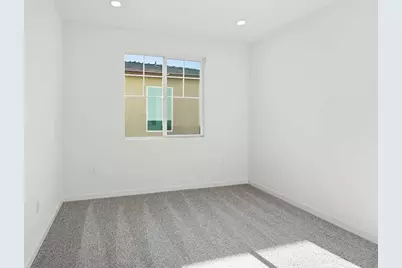 104 Dogwood St, Hollister, CA 95023 - Photo 14