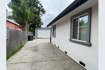 544 W 9th St, Stockton, CA 95206 - Photo 18