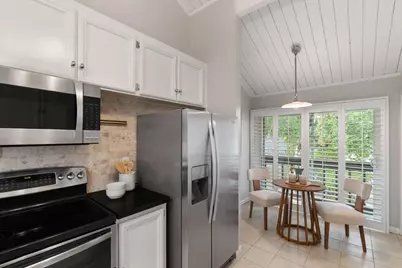 2371 Ticonderoga Dr, San Mateo, CA 94402 - Photo 10