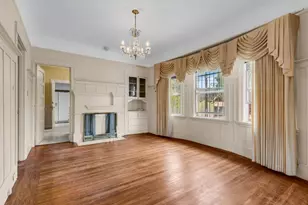852 58th St, Oakland, CA 94608 - Photo 2