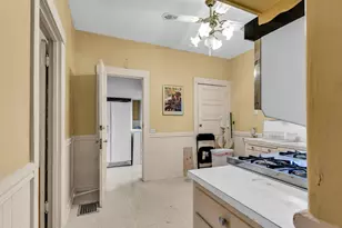 852 58th St, Oakland, CA 94608 - Photo 12