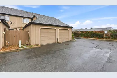 251 Gibson Dr G52, Hollister, CA 95023 - Photo 32