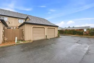 251 Gibson Dr G52, Hollister, CA 95023 - Photo 32