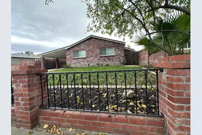 130 E 21st St, Tracy, CA 95376 - Photo 1