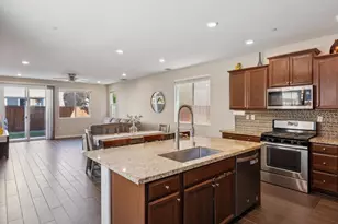 2521 Apricot Wy, Gilroy, CA 95020 - Photo 12