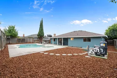 1941 Memorial Dr, Hollister, CA 95023 - Photo 30