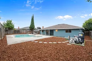 1941 Memorial Dr, Hollister, CA 95023 - Photo 30