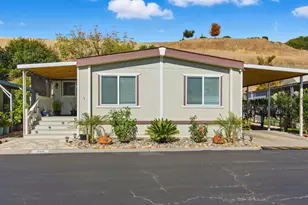 260 Chateau La Salle 260, San Jose, CA 95111 - Photo 2