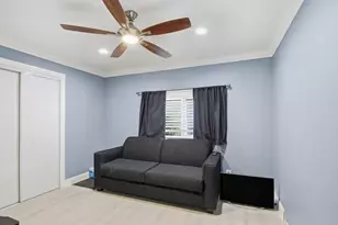 260 Chateau La Salle 260, San Jose, CA 95111 - Photo 24