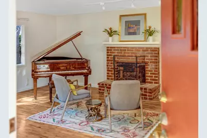 642 Cypress St, Monterey, CA 93940 - Photo 4