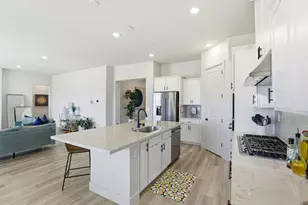 208 Luna Wy, Hollister, CA 95023 - Photo 10