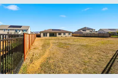 208 Luna Way, Hollister, CA 95023 - Photo 40