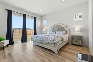 208 Luna Wy, Hollister, CA 95023 - Photo 18