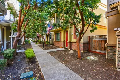 56 Regency Pl, Hayward, CA 94544 - Photo 2