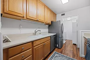 3350 La Mesa Dr 10, San Carlos, CA 94070 - Photo 14