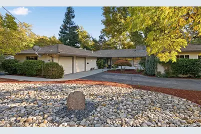 20510 Brookwood Ln, Saratoga, CA 95070 - Photo 2