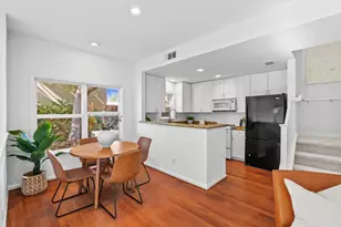 748 Cottage Ct, Mountain View, CA 94043 - Photo 4