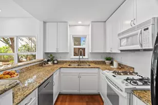 748 Cottage Ct, Mountain View, CA 94043 - Photo 6