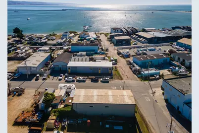 207 Harvard Ave, Half Moon Bay, CA 94019 - Photo 1