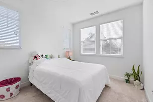 2041 Atlas Loop, Mountain View, CA 94043 - Photo 26